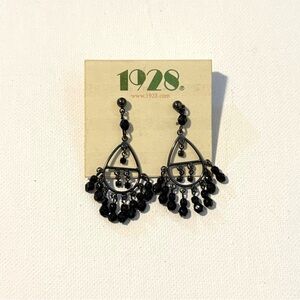 1928 Black Beaded Teardrop Fringe Earrings